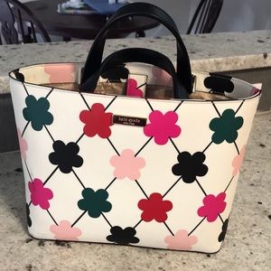 Kate Spade small flower JUNO purse